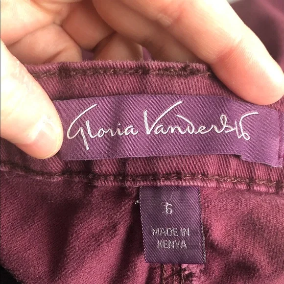 Gloria Vanderbilt Straight-Leg Jeans in Burgundy Plum Woman’s Size 6 - Picture 3 of 6